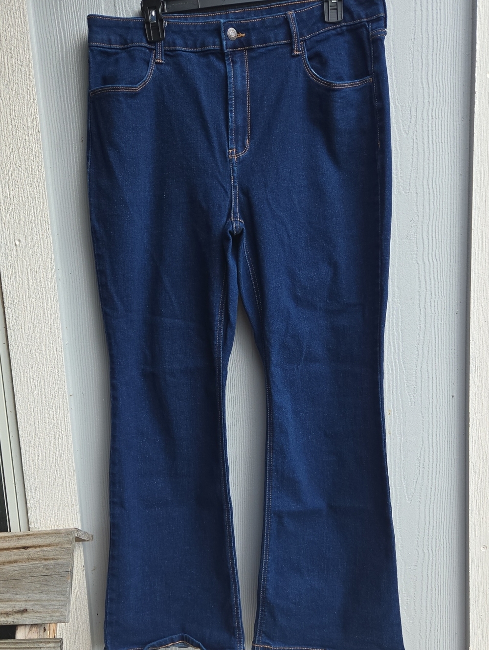 OLD NAVY | WOW! Flare High-Rise Jeans (Size 16) | DARK WASH